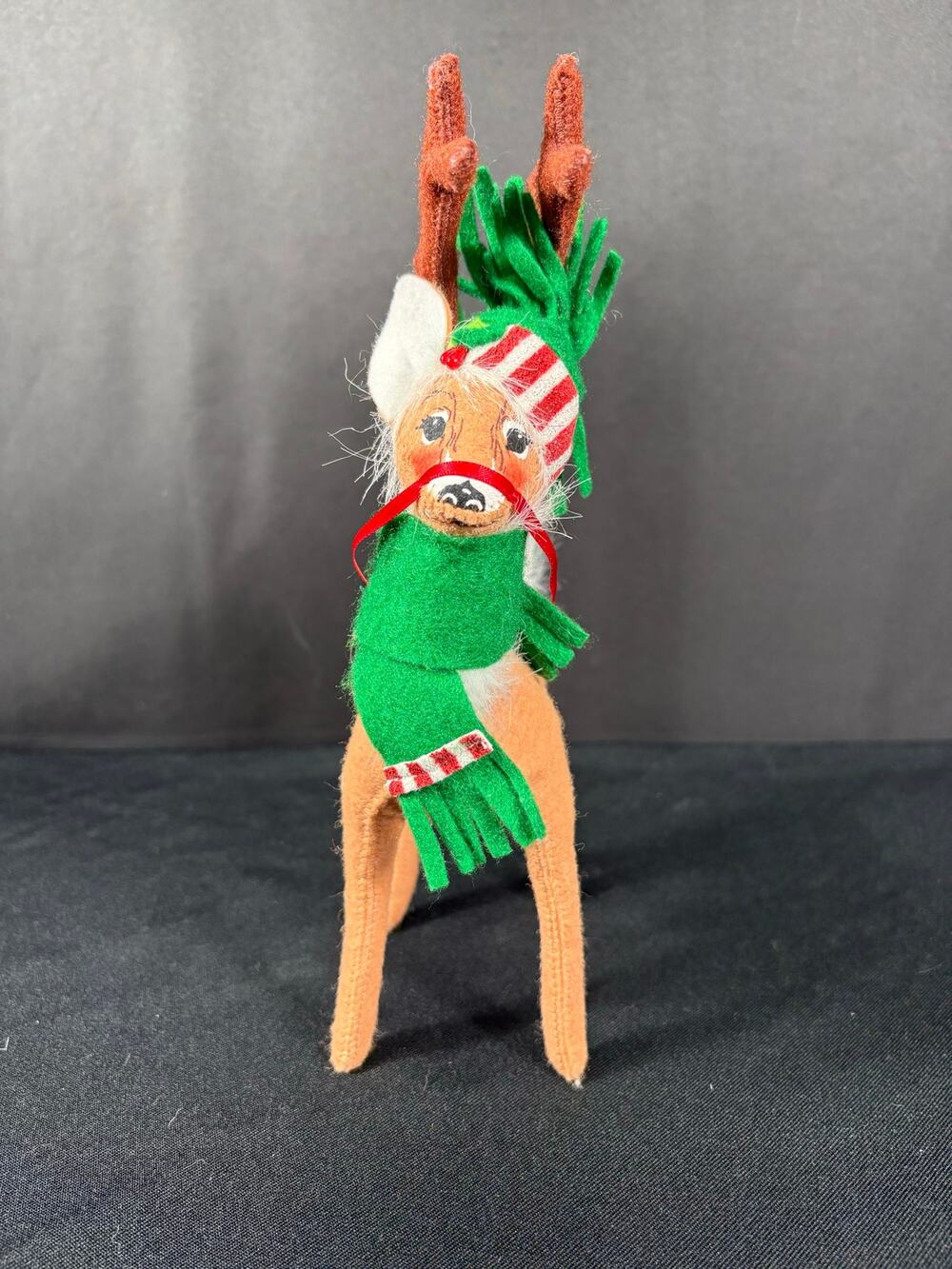 Annalee Reindeer Green Scarf & Hat Christmas 2011 Christmas Decoration Holiday